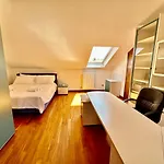 Flowers Apartment