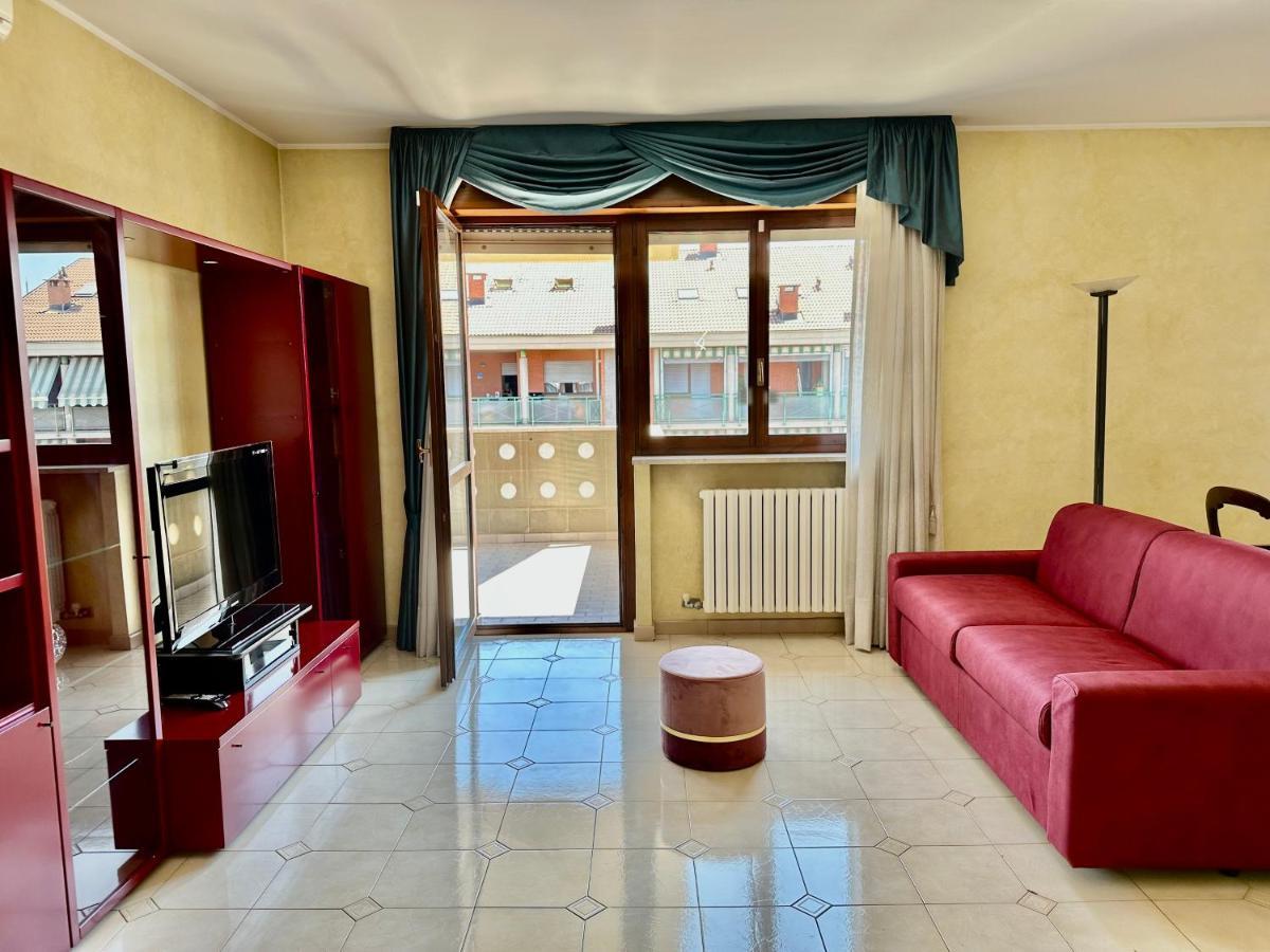Flowers Apartment Turin